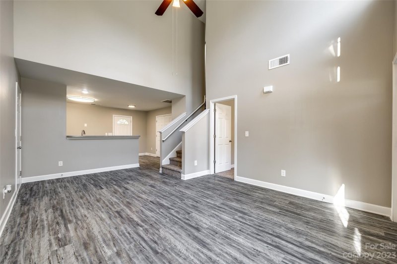 Property image 2 at 308 Peachtree Road, Charlotte, NC 28216