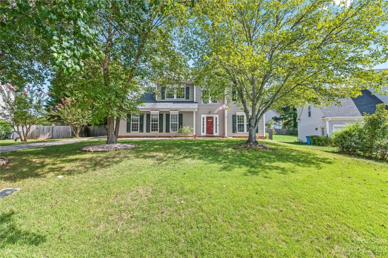 Property image 2 at 105 Shady Hill Court, Fort Mill, SC 29715