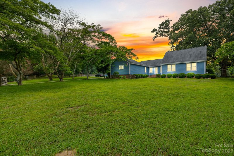 Property image 2 at 2606 Valley Farm Road, Waxhaw, NC 28173