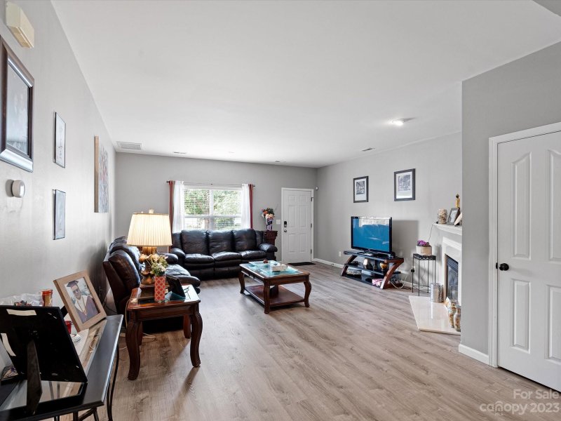 Property image 3 at 8546 Greenware Trail, Charlotte, NC 28269