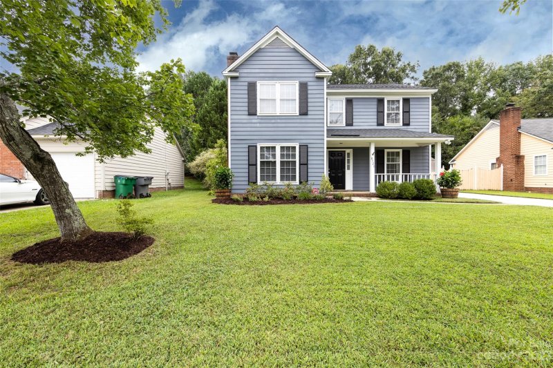 Property image 2 at 8321 Mission Hills Road, Charlotte, NC 28227