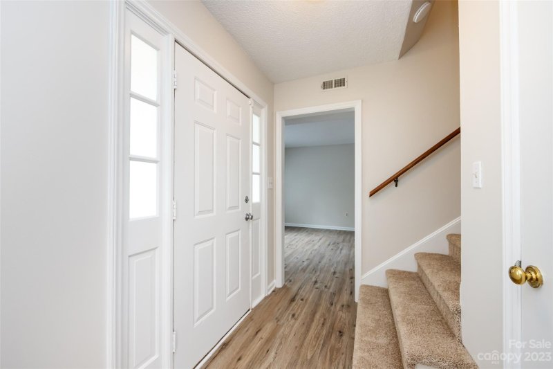 Property image 5 at 8321 Mission Hills Road, Charlotte, NC 28227