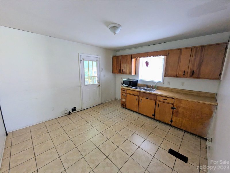 Property image 4 at 9130 Feldbank Drive, Charlotte, NC 28216