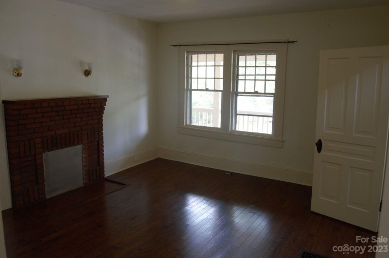 Property image 5 at 34 Fulton Street, Asheville, NC 28801