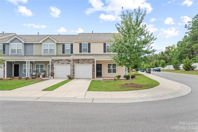 12225 Whiteside Drive