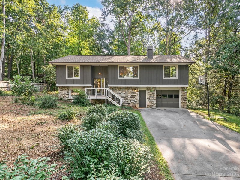 Property image 2 at 60 Wildwood Circle, Fletcher, NC 28732