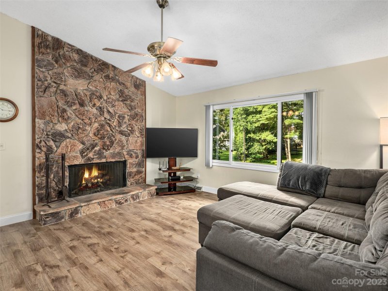 Property image 4 at 60 Wildwood Circle, Fletcher, NC 28732