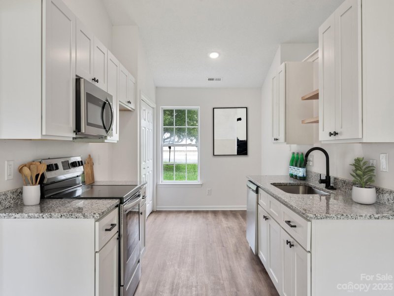 Property image 3 at 5423 Timbertop Lane, Charlotte, NC 28215