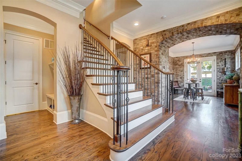 Property image 4 at 5011 Vernet Lane, Charlotte, NC 28210