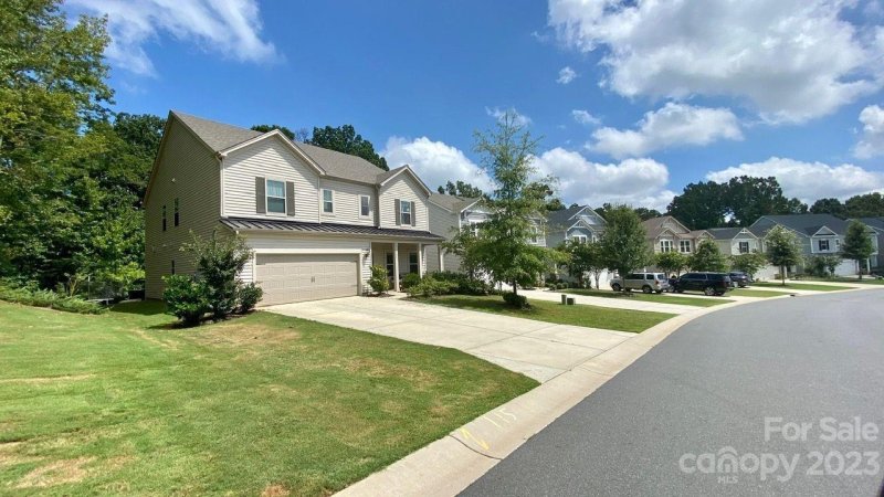 Property image 2 at 3043 Cedric Court, Fort Mill, SC 29715