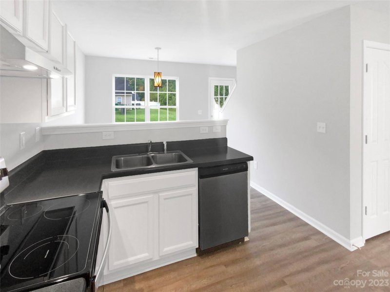 Property image 3 at 5740 Wallace Cabin Drive, Charlotte, NC 28212