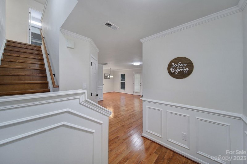 Property image 2 at 5809 Waverly Lynn Lane, Charlotte, NC 28269