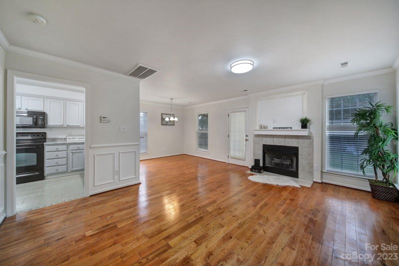 Property image 4 at 5809 Waverly Lynn Lane, Charlotte, NC 28269