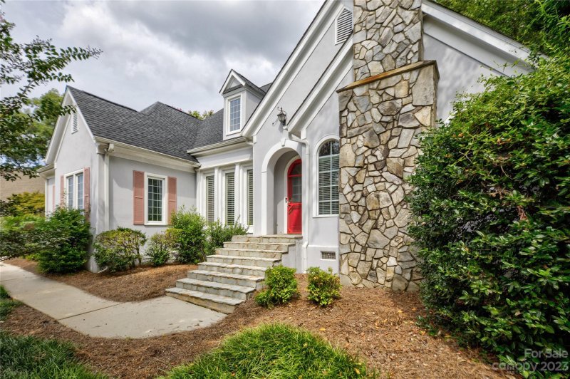 Property image 4 at 16117 Riverpointe Drive, Charlotte, NC 28278