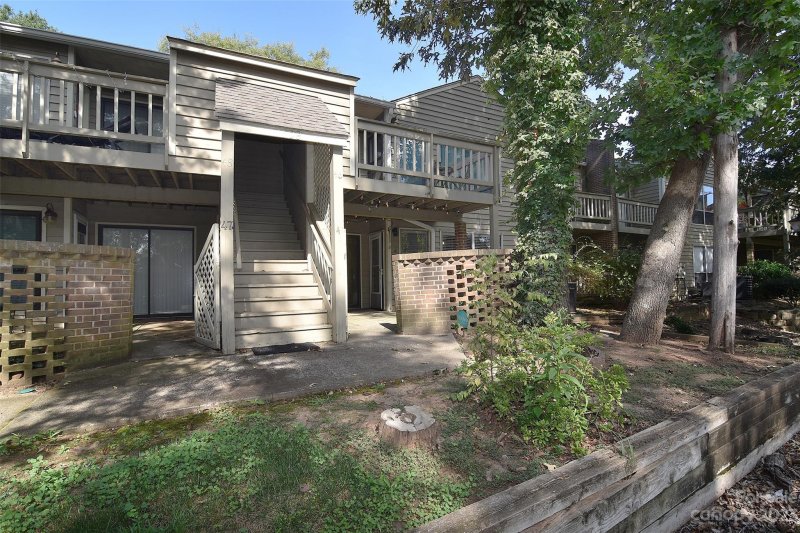 Property image 3 at 1608 Sharon Road, Charlotte, NC 28210