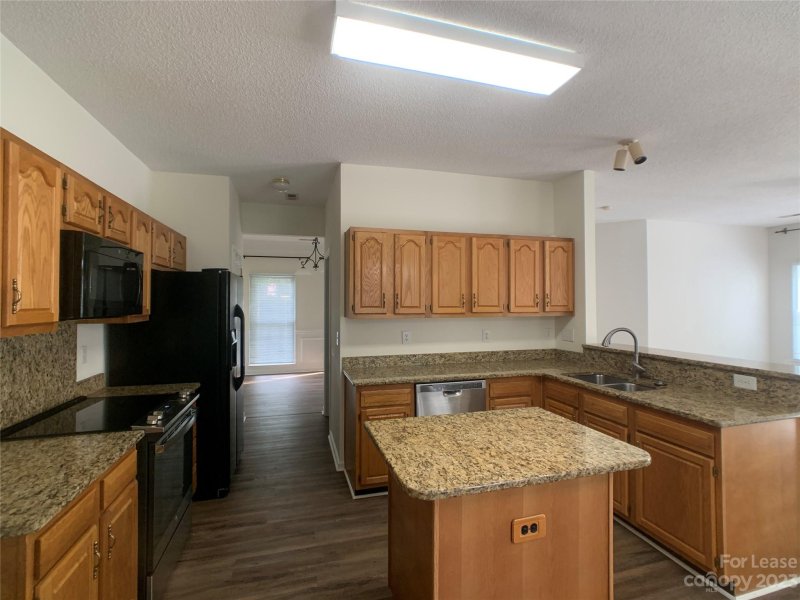 Property image 5 at 19902 Catamaran Court, Cornelius, NC 28031