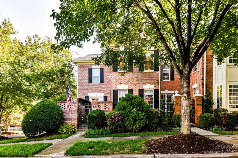 Property image 4 at 203 Caldwell Lane, Davidson, NC 28036