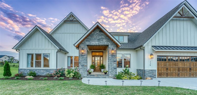 Property image 3 at 129 Angelina Lane, Mills River, NC 28759