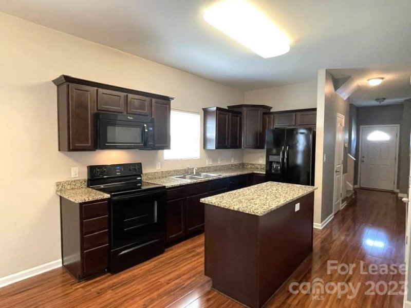 Property image 4 at 116 Lookout Point Place, Mooresville, NC 28115