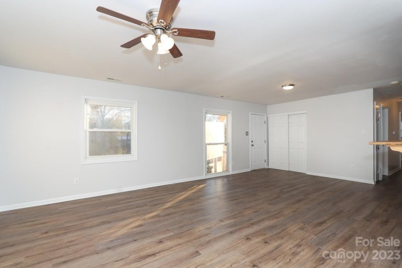 Property image 5 at 1009 Dunleigh Drive, Charlotte, NC 28214