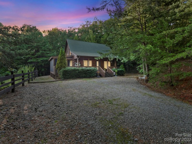 Property image 4 at 126 E Spur Ridge Drive, Bostic, NC 28018