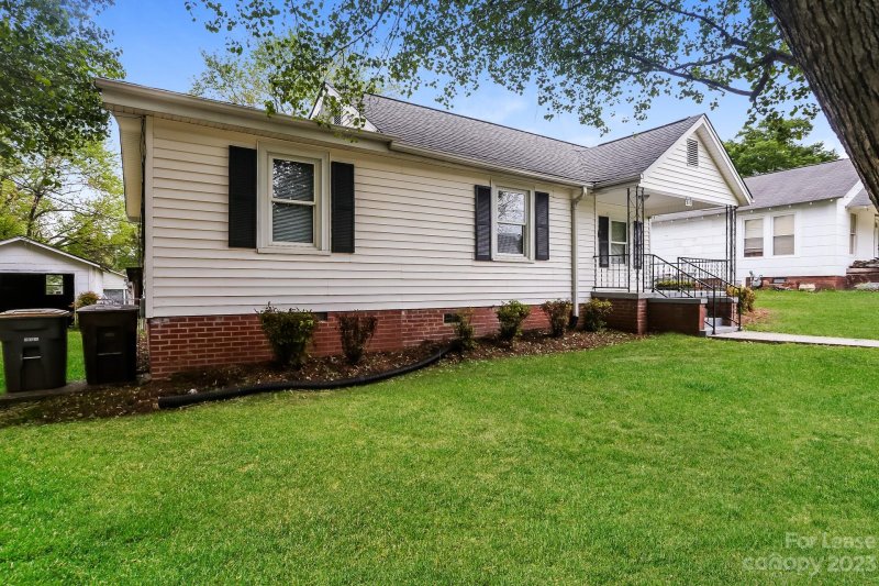 Property image 3 at 810 Walker Street, Kannapolis, NC 28081