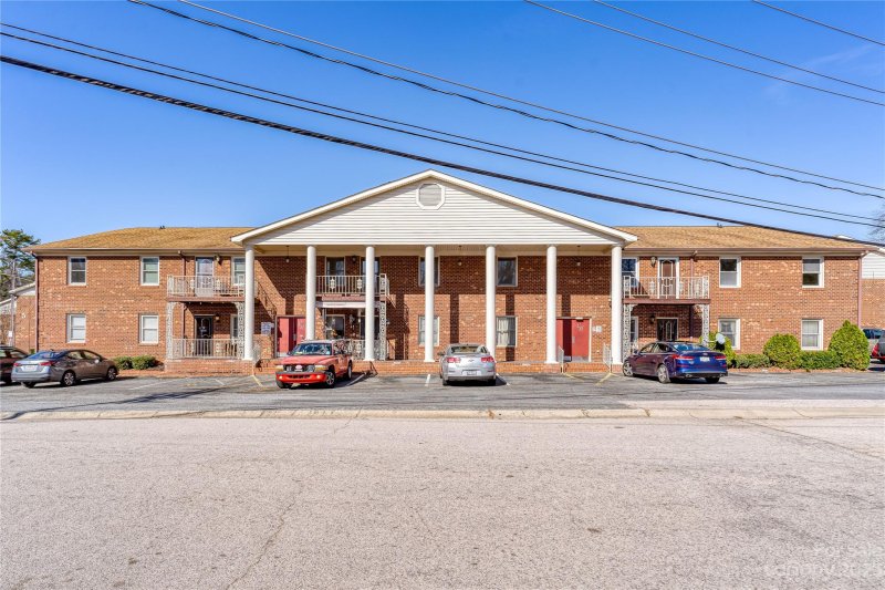 106 Briarcliff Drive