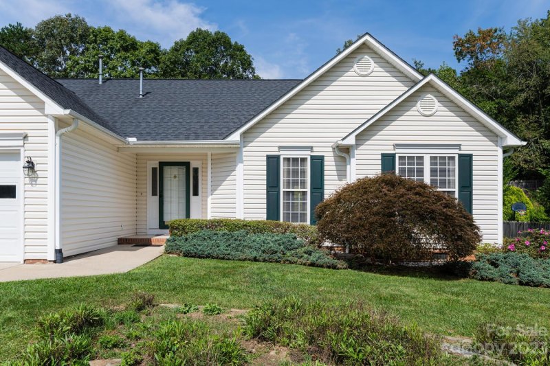 Property image 4 at 31 N Wintergarden Road, Fletcher, NC 28732