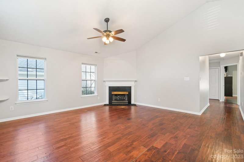 Property image 3 at 9045 Shenington Place, Charlotte, NC 28216
