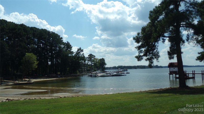 Property image 2 at 17811 Half Moon Lane, Cornelius, NC 28031