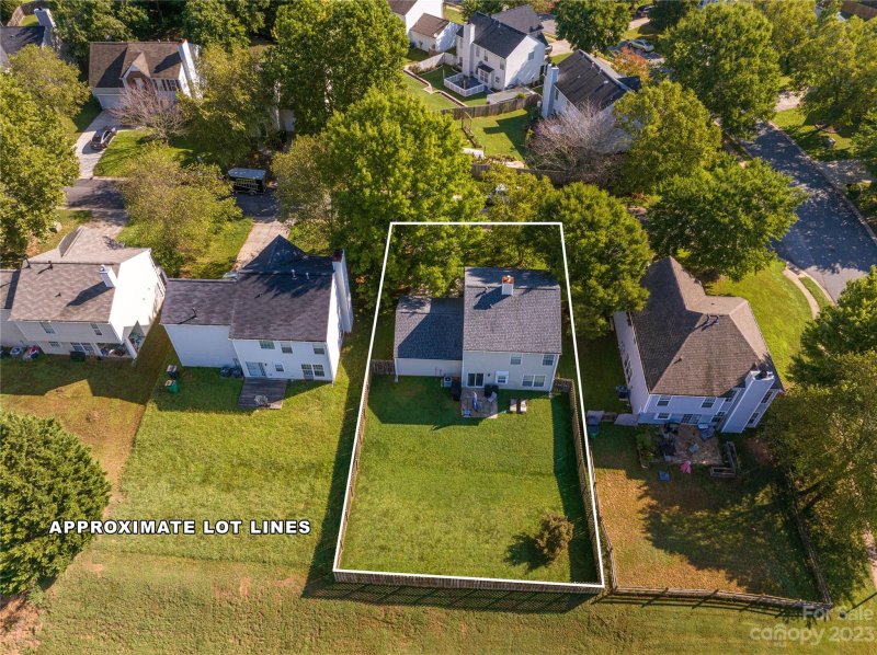 Property image 4 at 9907 Gray Dove Court, Charlotte, NC 28216