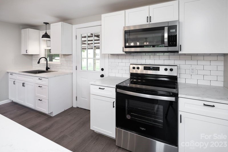 Property image 3 at 2738 25th Avenue, Hickory, NC 28601