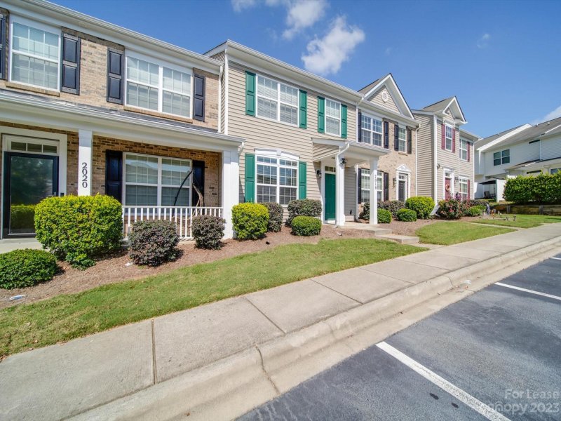 Property image 2 at 2016 Aston Mill Place, Charlotte, NC 28273