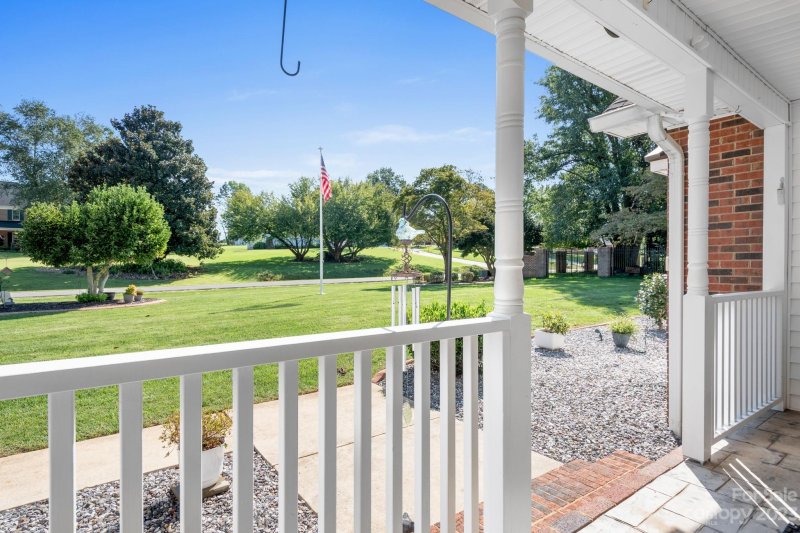 Property image 2 at 213 Baymount Drive, Statesville, NC 28625