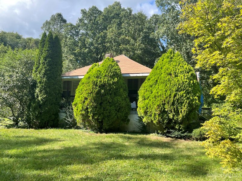 Property image 2 at 375 Old Us 70 Highway, Black Mountain, NC 28711