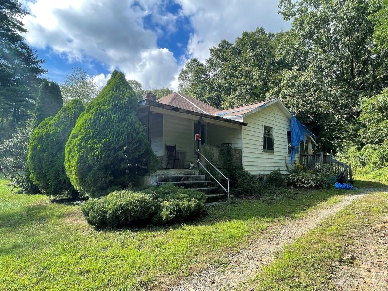 Property image 5 at 375 Old Us 70 Highway, Black Mountain, NC 28711