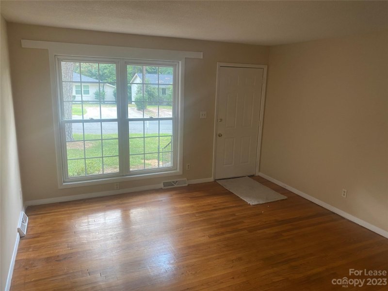 Property image 4 at 3113 Erskine Drive, Charlotte, NC 28205