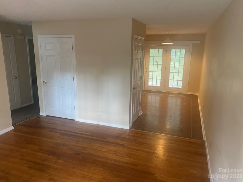 Property image 5 at 3113 Erskine Drive, Charlotte, NC 28205