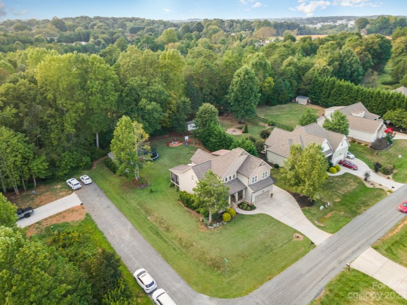 Property image 2 at 105 Bluff Meadow Lane, Mooresville, NC 28115