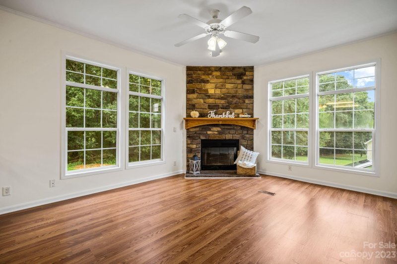 2250 Sterling Ridge Drive