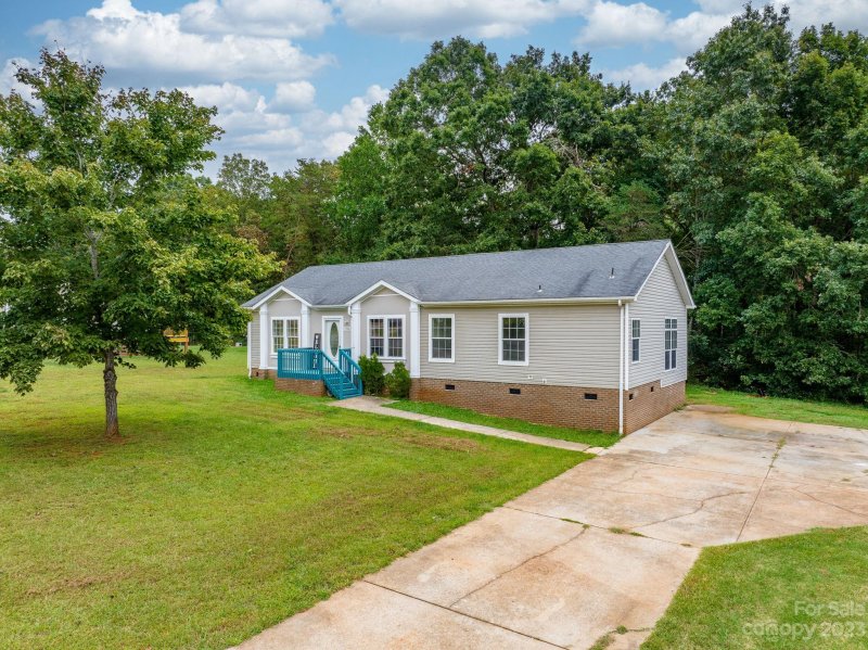 Property image 5 at 2250 Sterling Ridge Drive, Newton, NC 28658