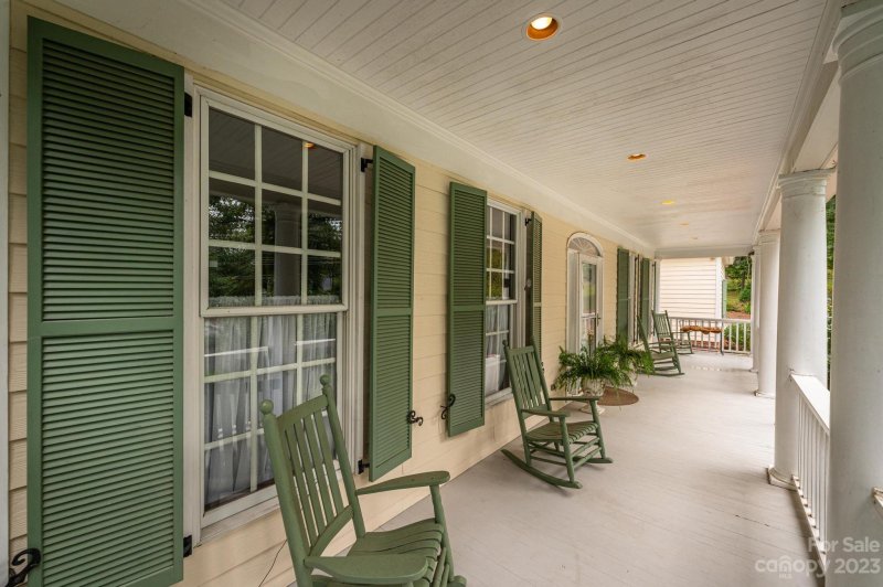 Property image 5 at 1327 10th Street Drive, Hickory, NC 28601