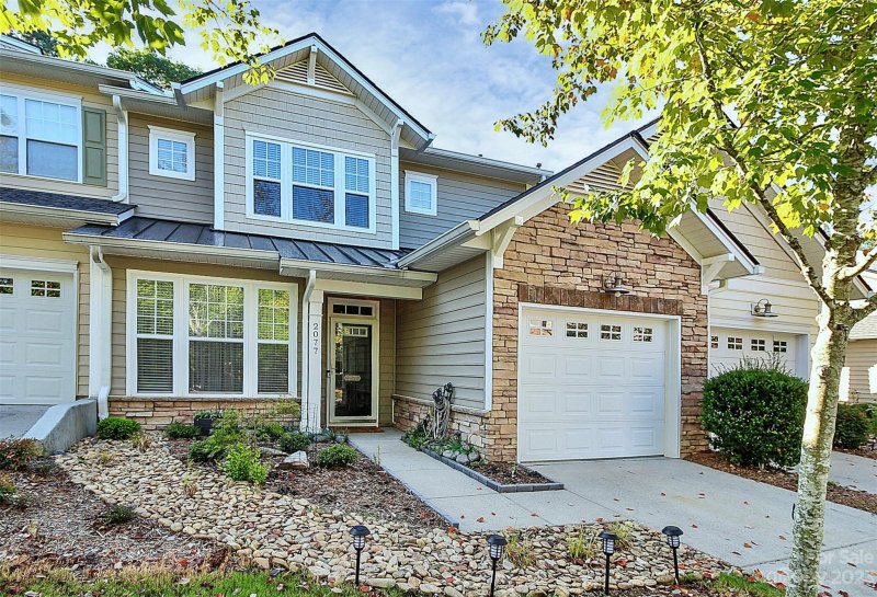 2077 Calloway Pines Drive