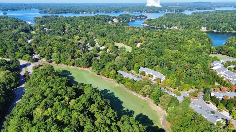 Property image 3 at 2077 Calloway Pines Drive, Tega Cay, SC 29708