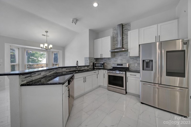 Property image 4 at 10209 Billingham Drive, Charlotte, NC 28269