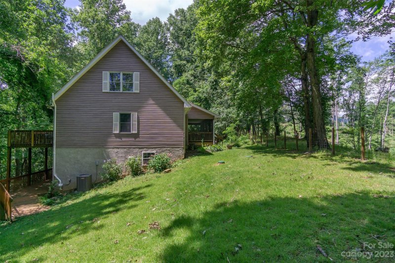 Property image 2 at 114 Courtney Lane, Candler, NC 28715