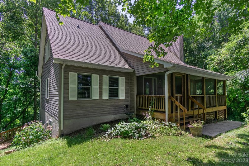 Property image 4 at 114 Courtney Lane, Candler, NC 28715