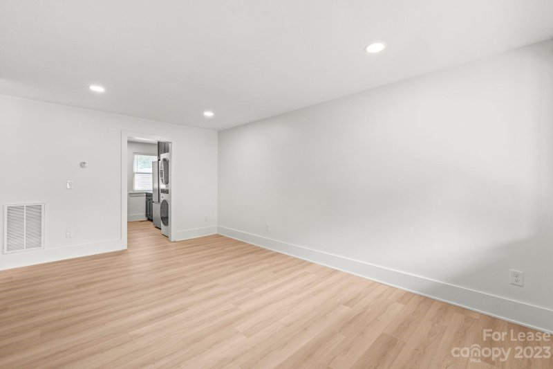 Property image 3 at 2318 Marlowe Avenue, Charlotte, NC 28208