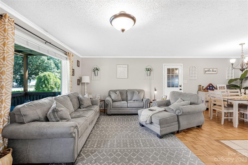 Property image 2 at 1553 Castell Lane, Hickory, NC 28601