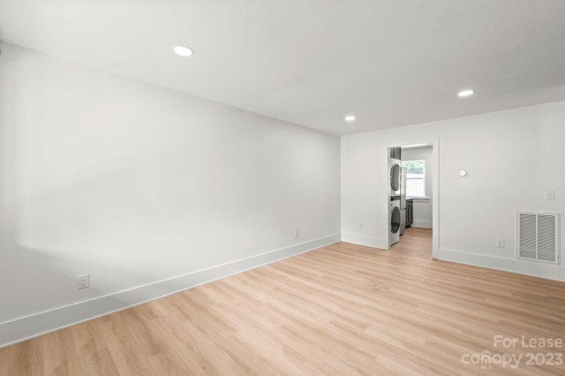 Property image 3 at 2318 Marlowe Avenue, Charlotte, NC 28208